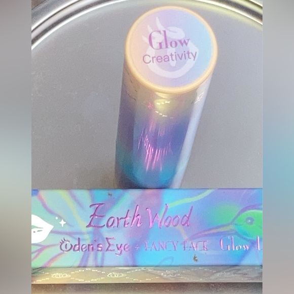 Oden’s Eye Earth Wood glow lipgloss - Picture 4 of 5